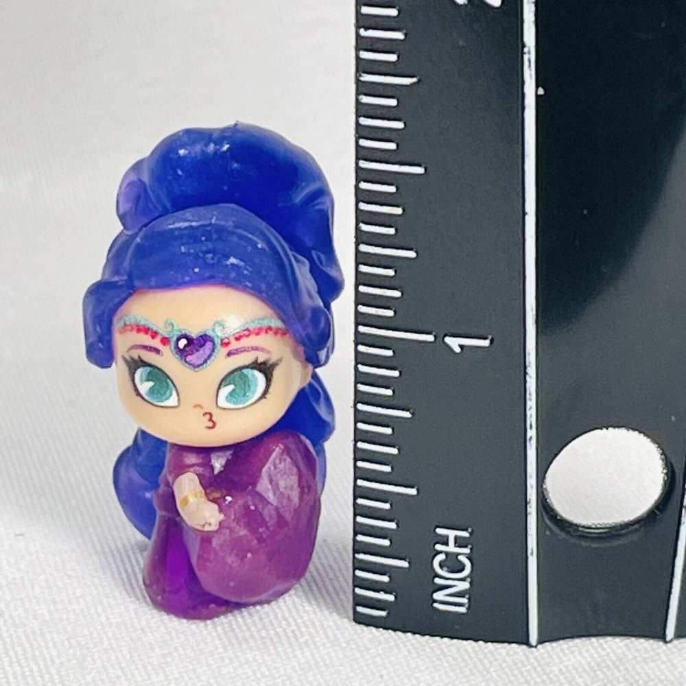 Shimmer and Shine 1 Teenie Genies Mini Figure And 1 Squinkie - Picture 10 of 12